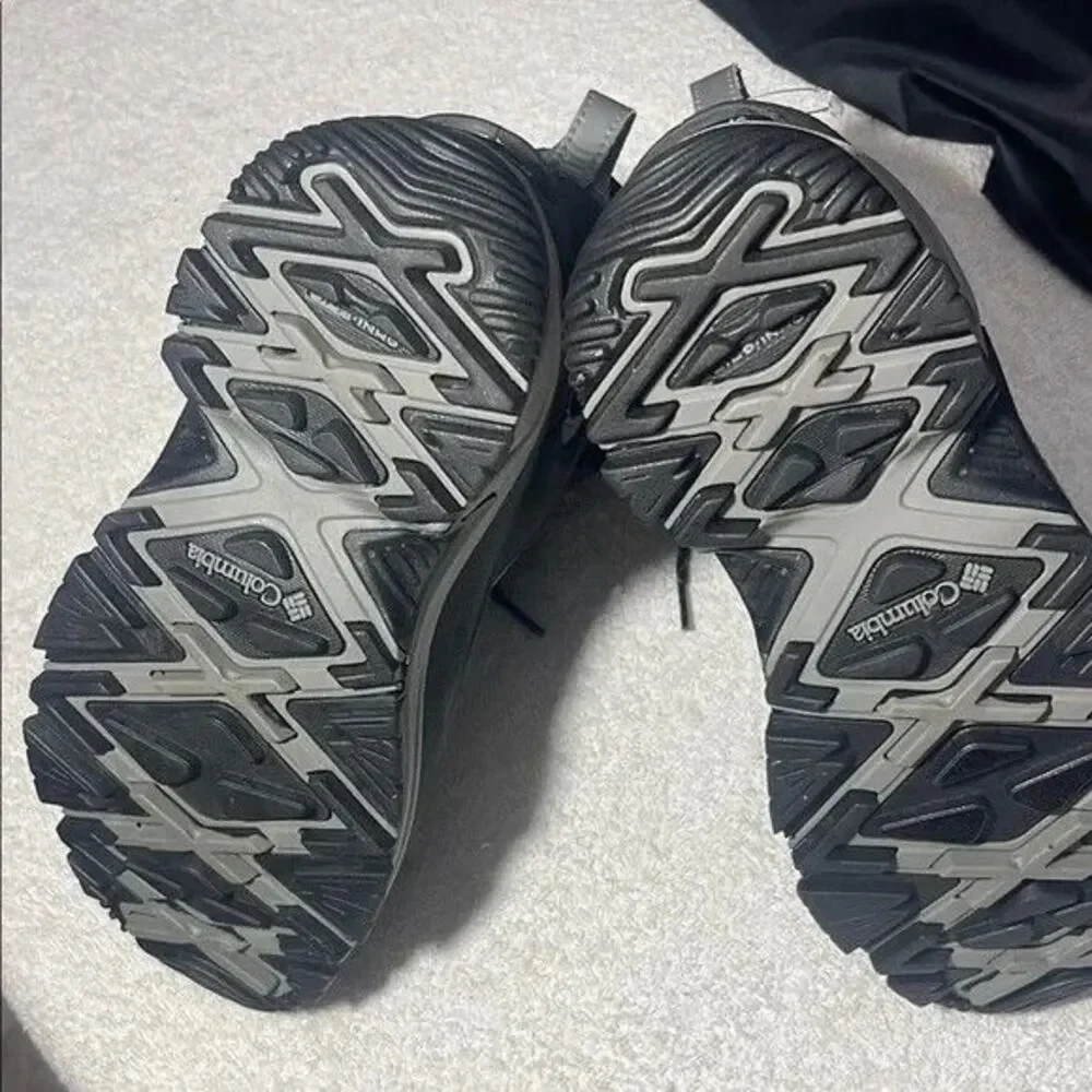 Columbia Waterproof Hiking Boots Women's Size 8.5 Gray/Black #1268802010 BL37270